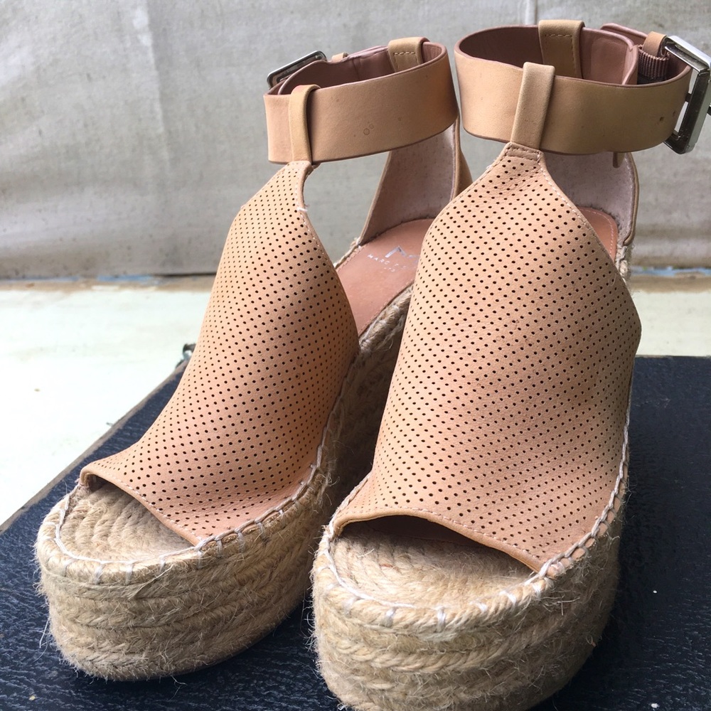 Marc Fisher beige wedges size 6